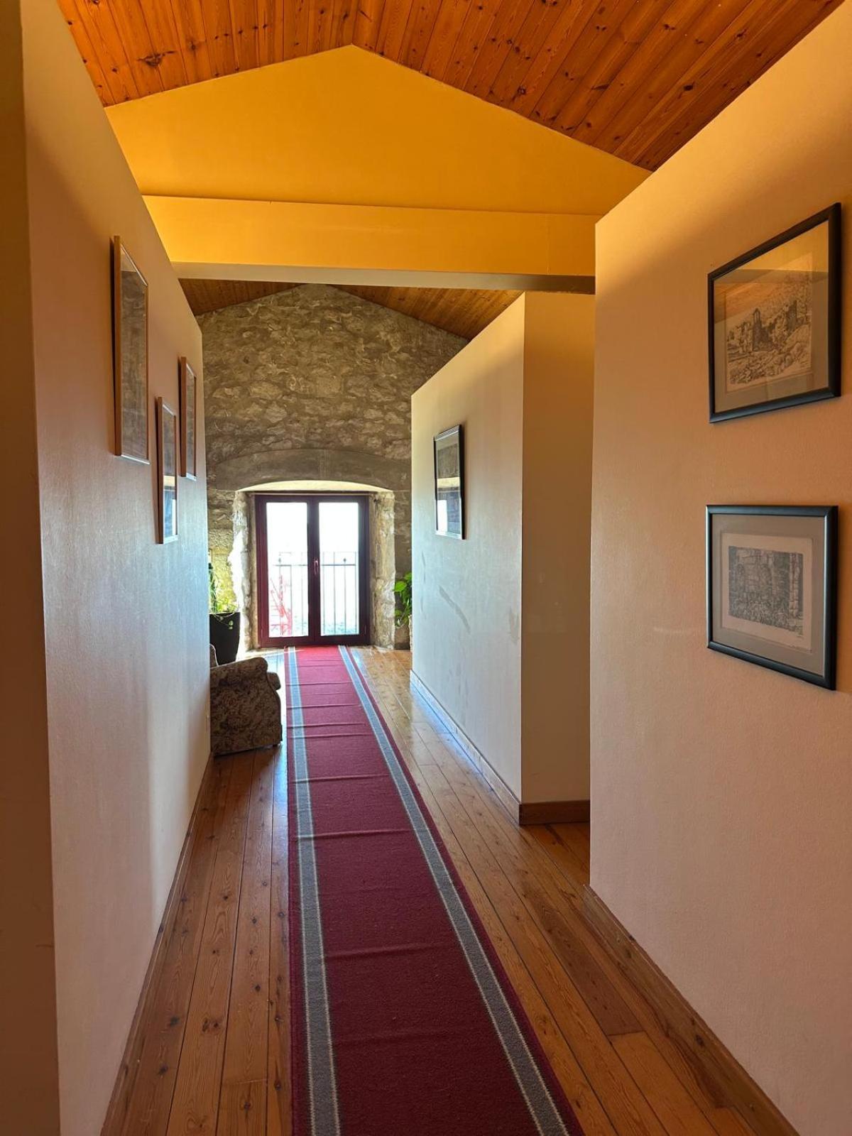 Hotel Santuari Mare De Deu Del Mont Restaurant-Hostatgeria Beuda Exteriér fotografie