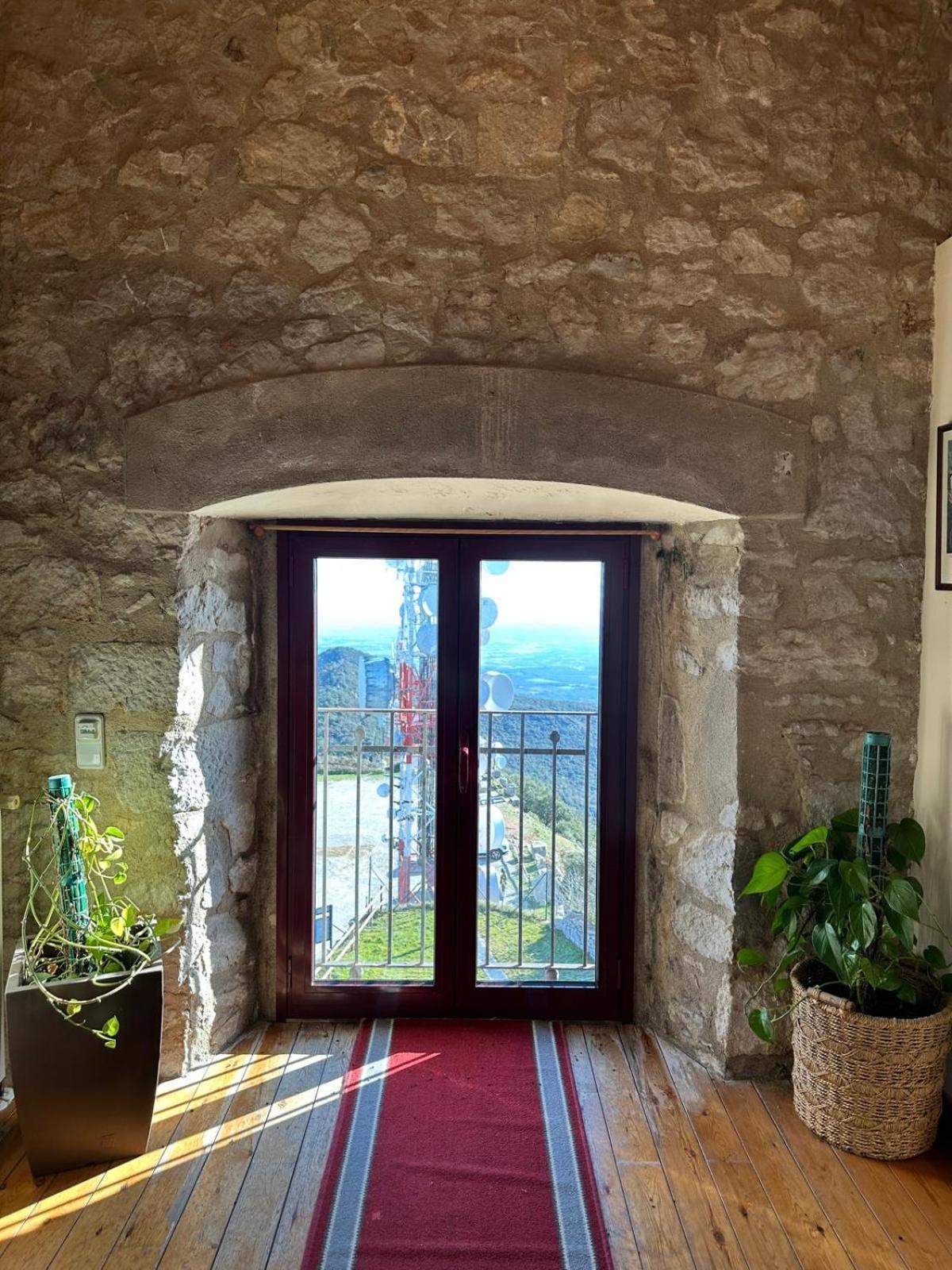 Hotel Santuari Mare De Deu Del Mont Restaurant-Hostatgeria Beuda Exteriér fotografie