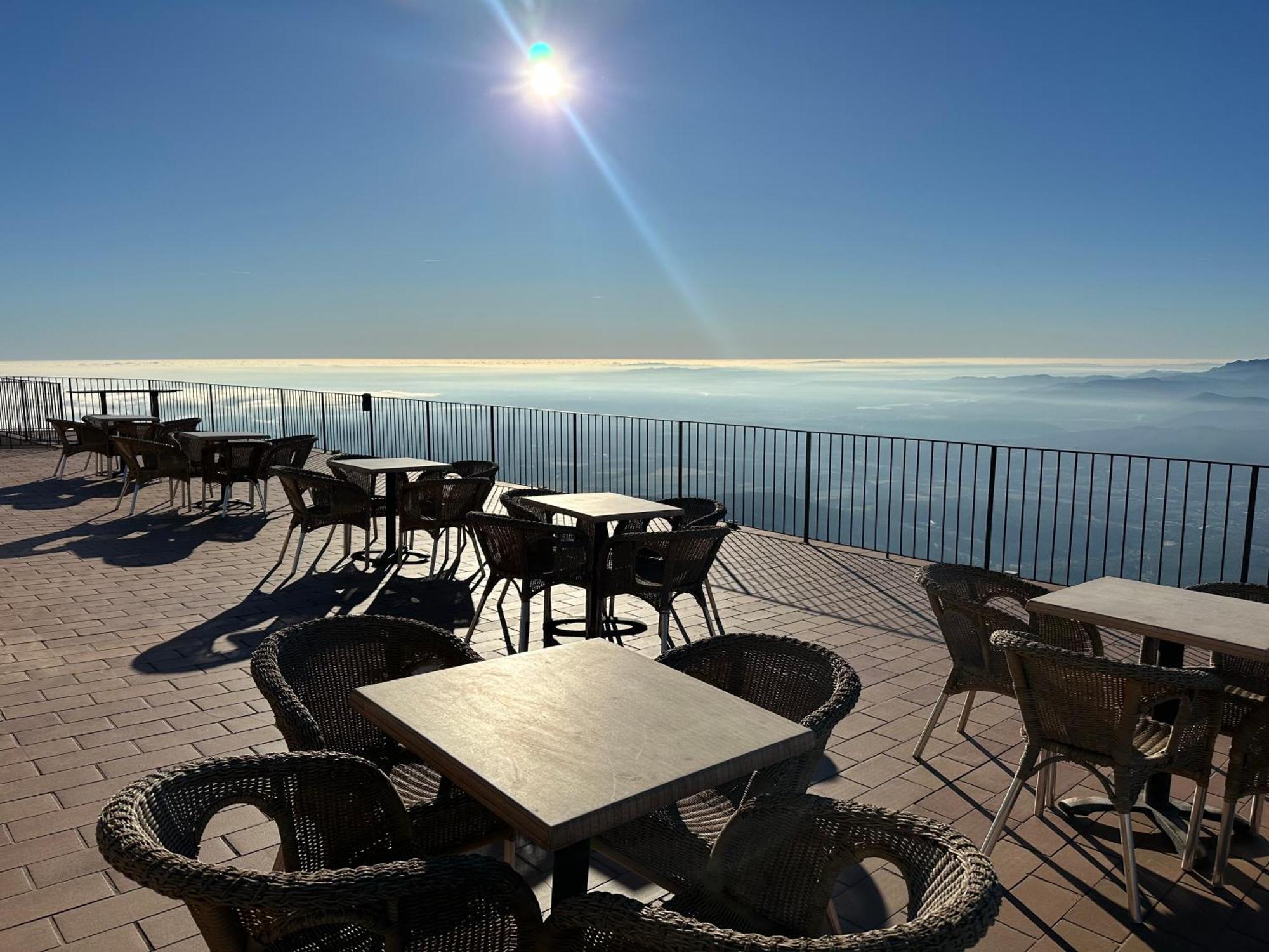 Hotel Santuari Mare De Deu Del Mont Restaurant-Hostatgeria Beuda Exteriér fotografie