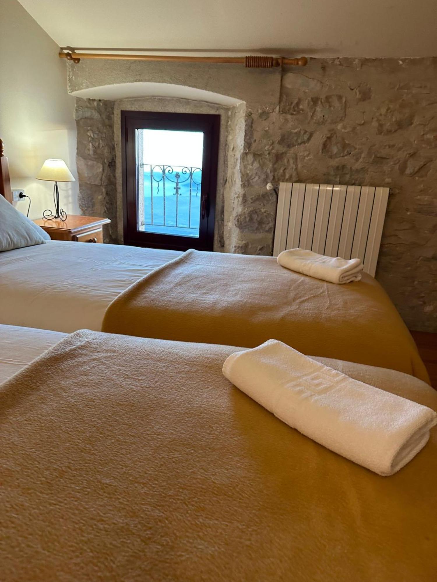 Hotel Santuari Mare De Deu Del Mont Restaurant-Hostatgeria Beuda Exteriér fotografie